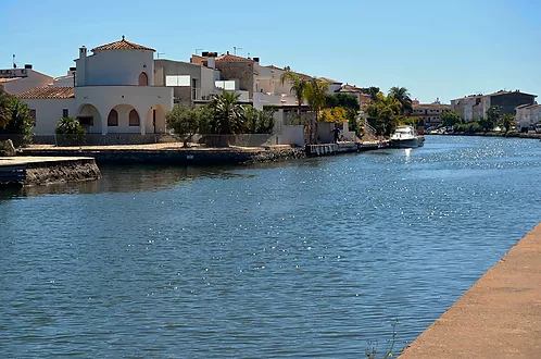 Superbe maison de pêcheur 3 chambres Empuriabrava