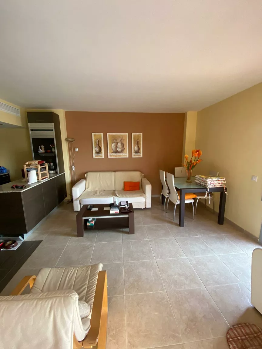 Hermoso apartamento de dos habitaciones en Santa Margarita.