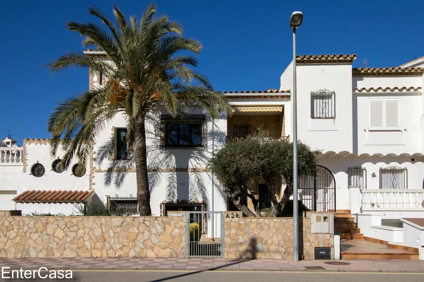 Incroyable maison à Empuriabrava avec 2 amarres !