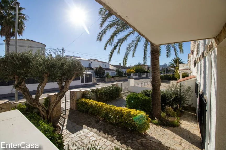 Incroyable maison à Empuriabrava avec 2 amarres !