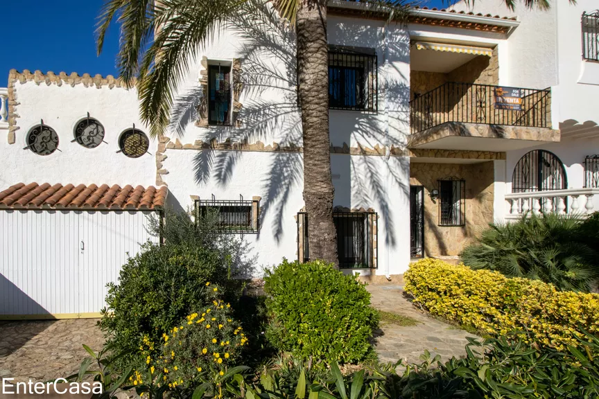 Incroyable maison à Empuriabrava avec 2 amarres !