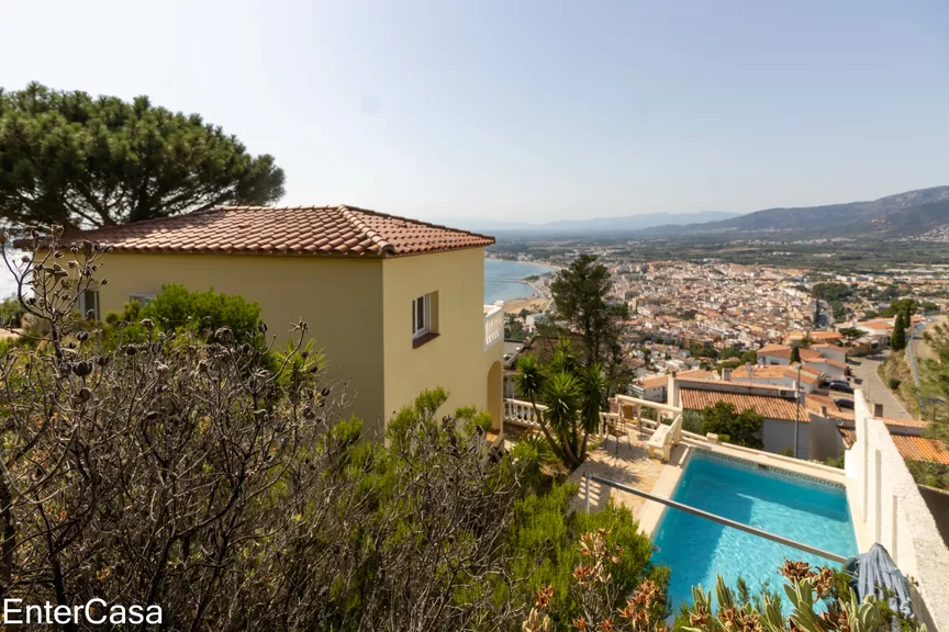 Villa 3 chambres vue mer Rosas Puig rom