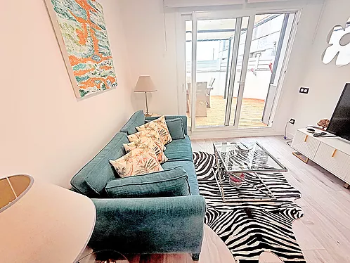 Magnifique appartement 2 chambres , terrasse, piscine sur le toit